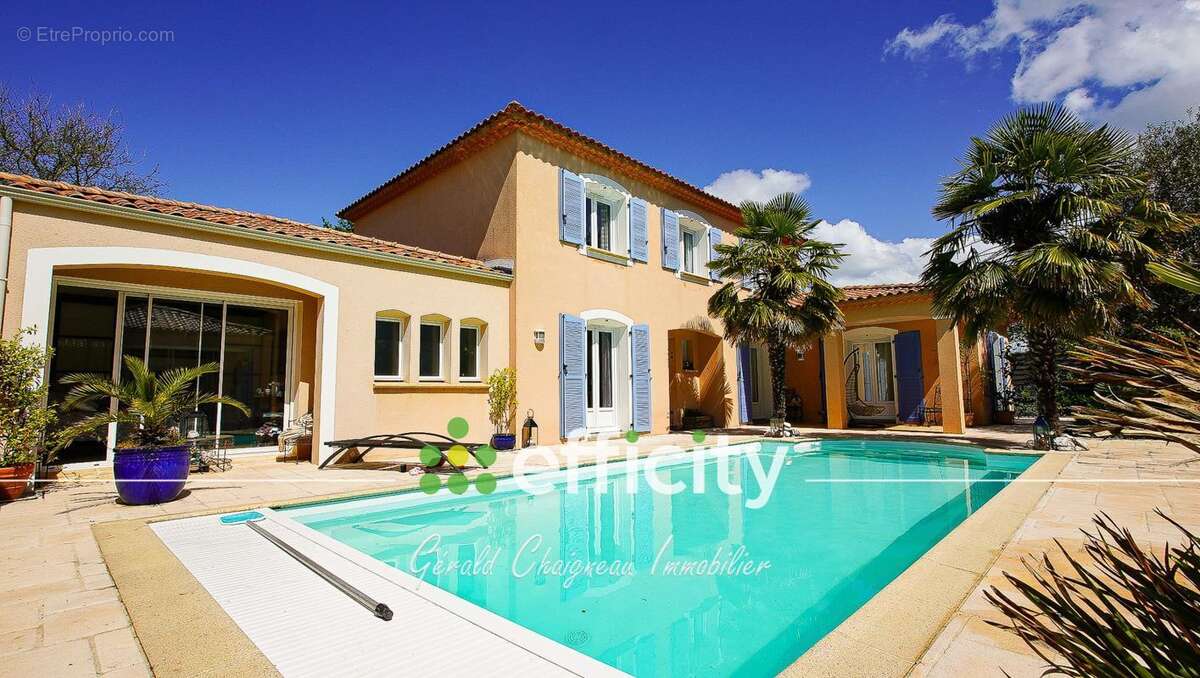 Maison à SAINT-PHILBERT-DE-GRAND-LIEU