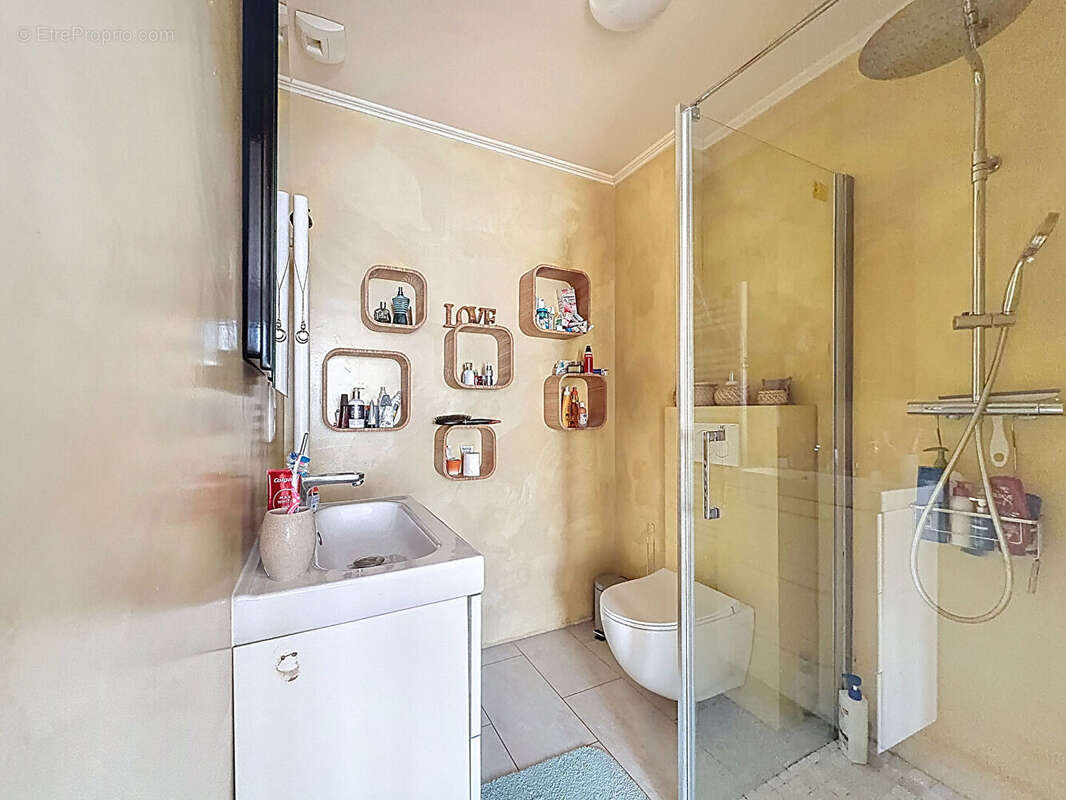 Maison à NEAUPHLE-LE-CHATEAU