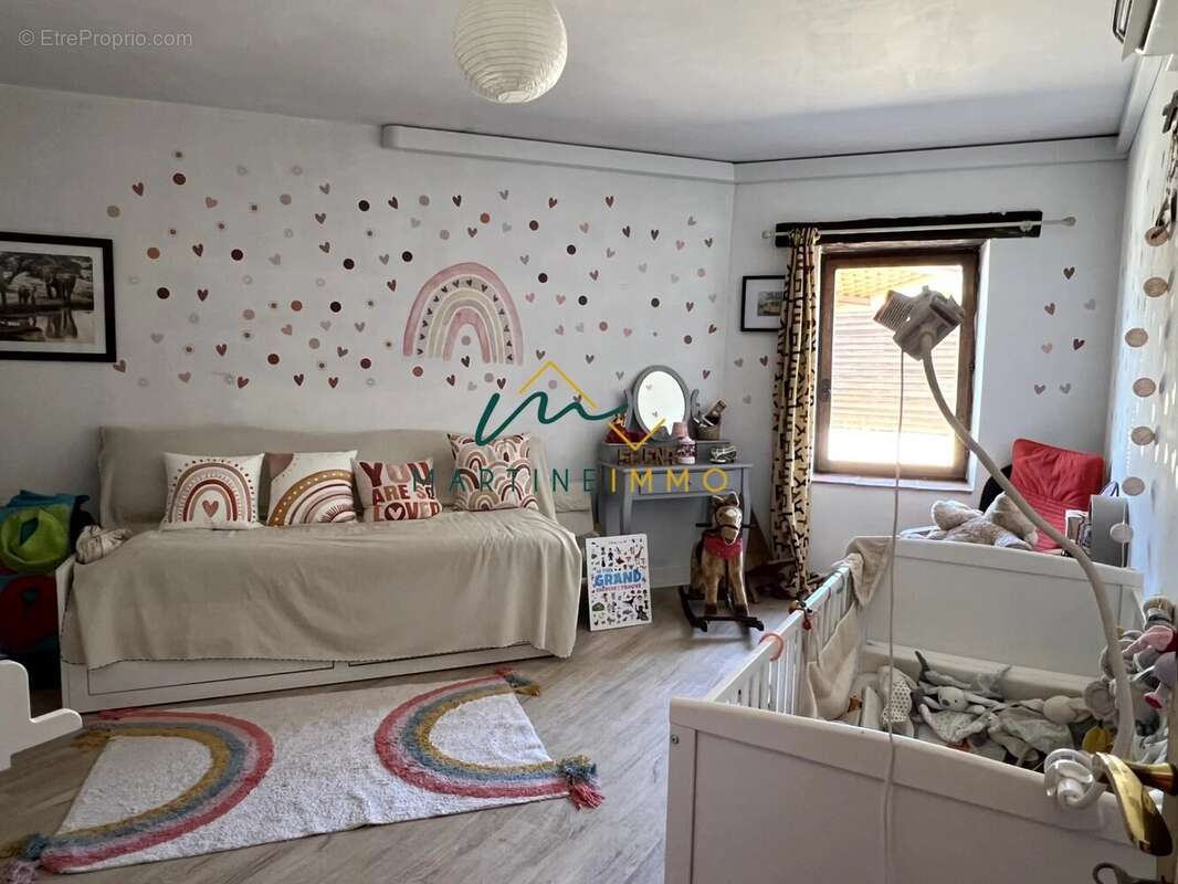 A vendre maison pierre 400m2 avec piscine - photo 11