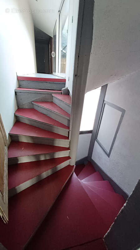 Appartement à LA CHARITE-SUR-LOIRE