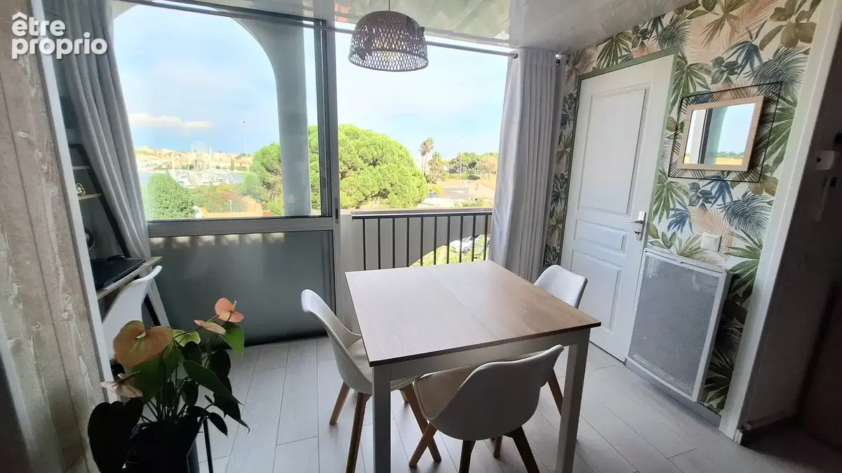 LE CAP D'AGDE - RICHELIEU - Appartement T2 rénové avec loggia - vue Port - ascenseur et piscine - photo 11
