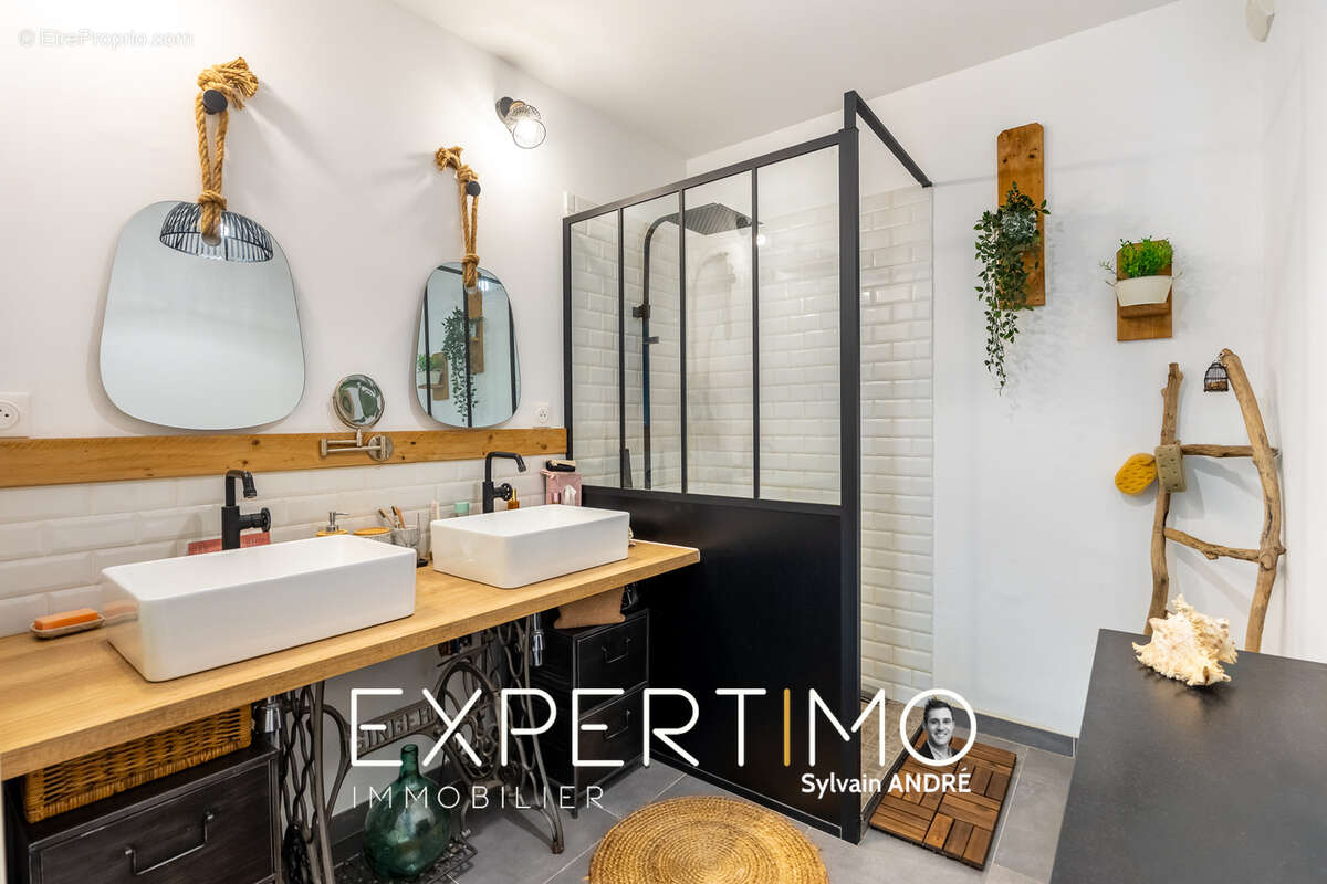 Appartement à MARSEILLE-13E