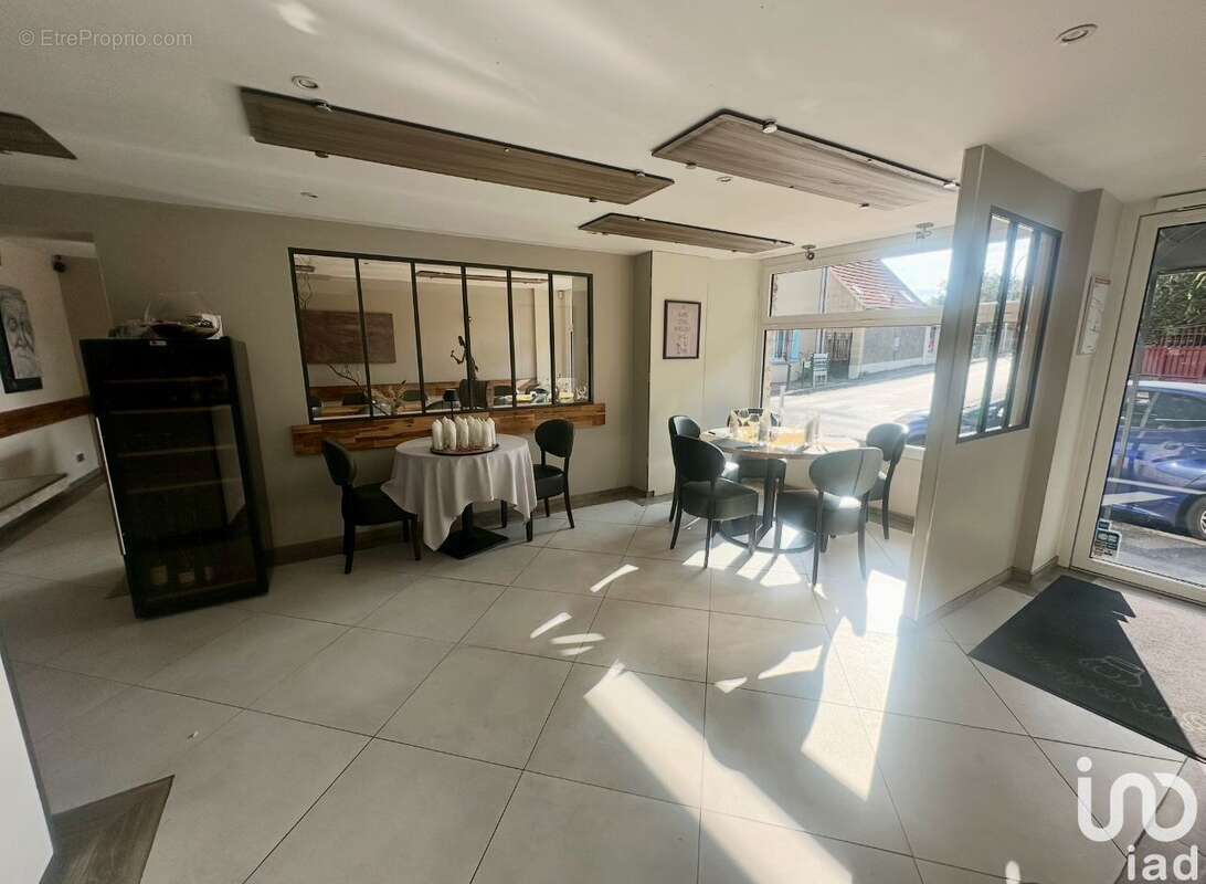 Photo 8 - Commerce à SAINT-GERMAIN-LES-ARPAJON