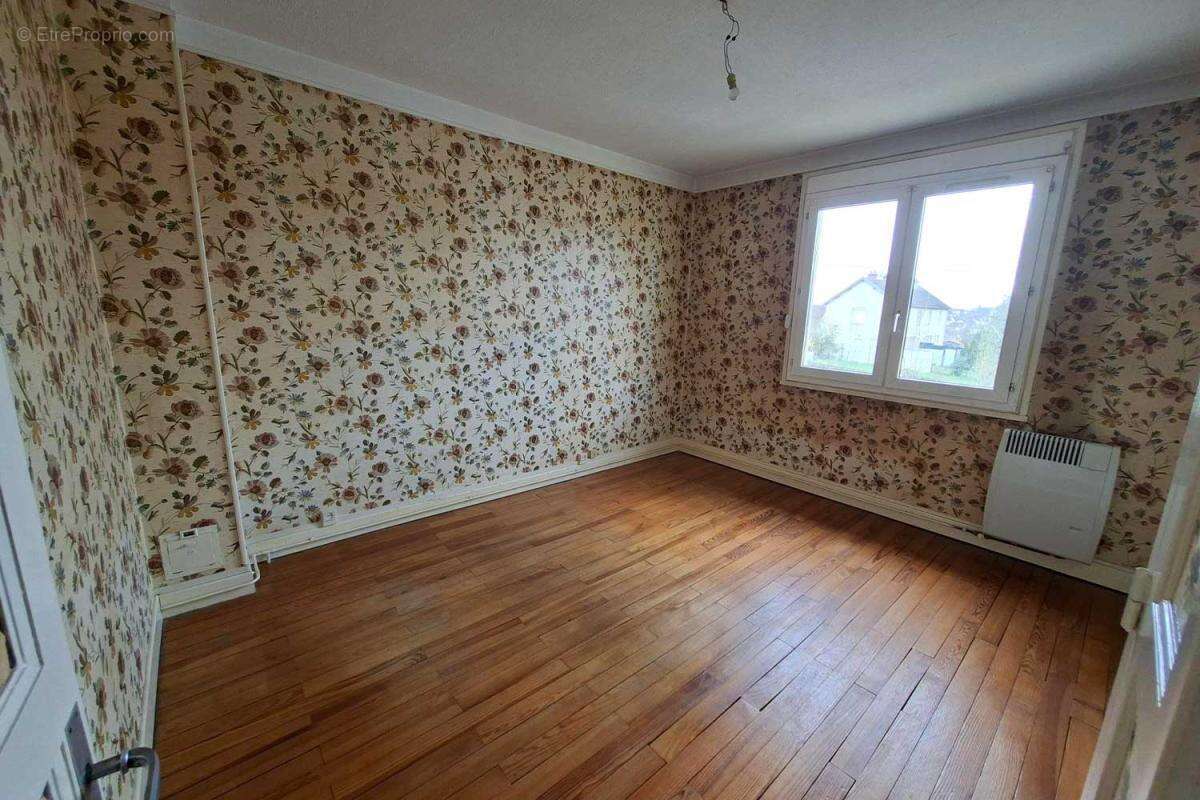 Maison à LE CREUSOT