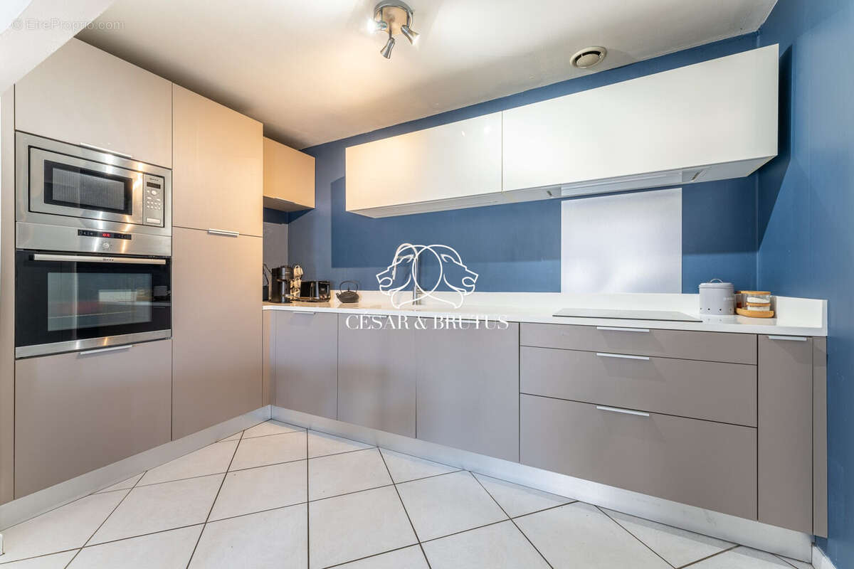 Maison 136 m² à Genas  - photo 1