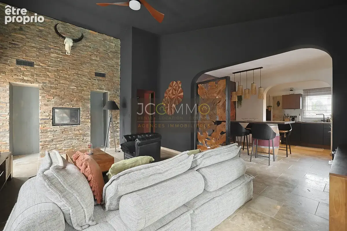 Une villa de plain-pied T5 avec piscine et garage ! - photo 10