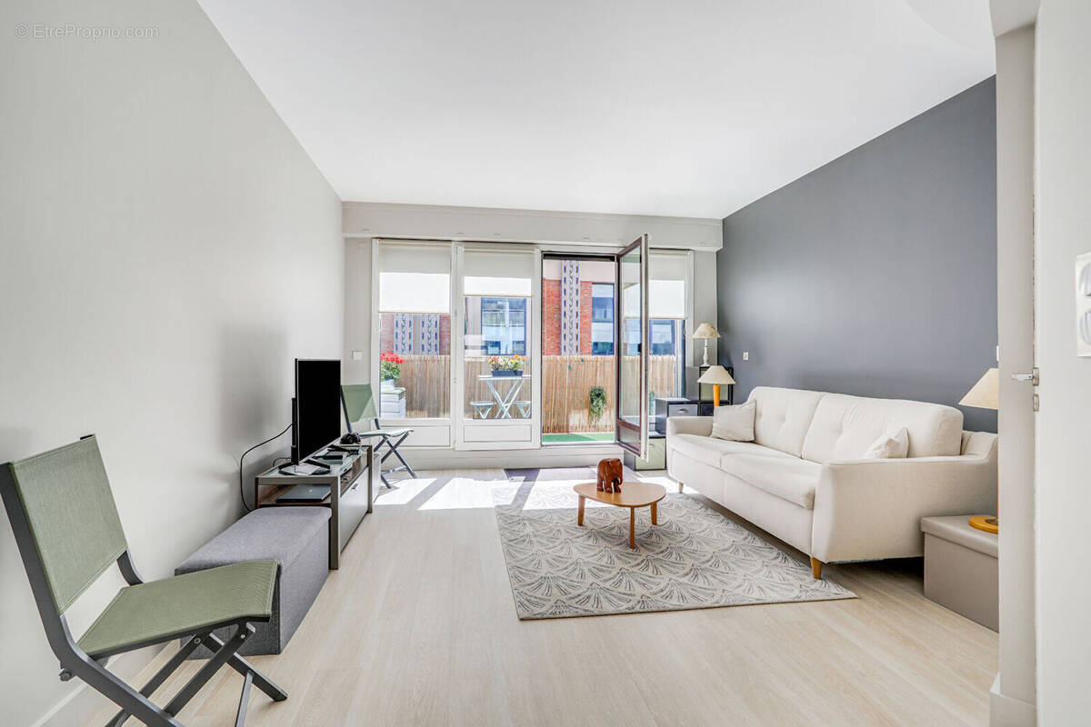 Appartement à NEUILLY-SUR-SEINE