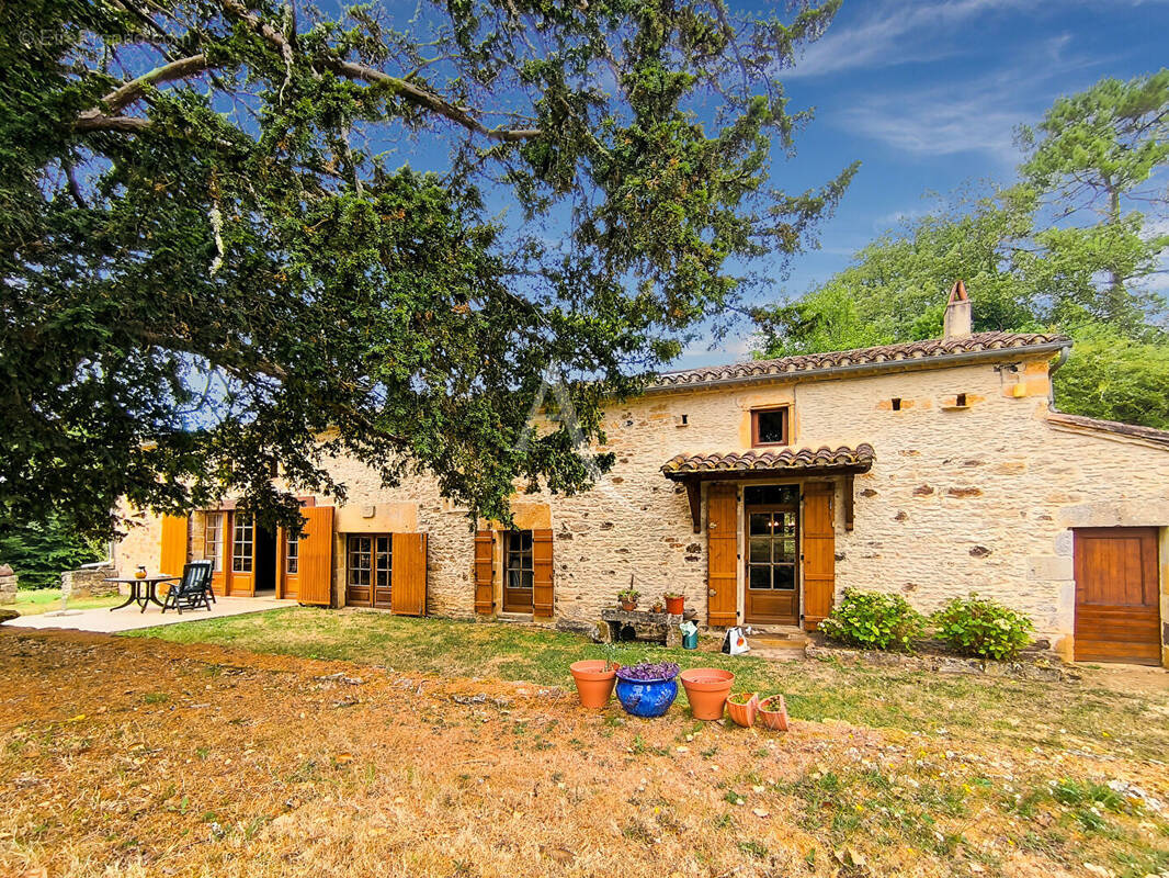 Maison à FRAYSSINET-LE-GELAT
