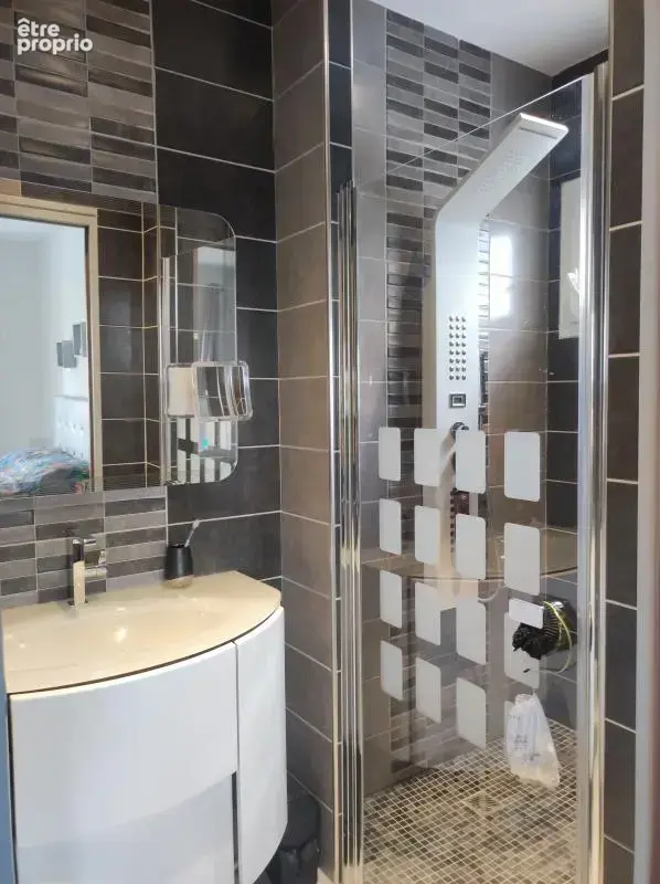 Draguignan,  villa récente RT12  avec un  bel appartement  type 3 +studio - photo 18