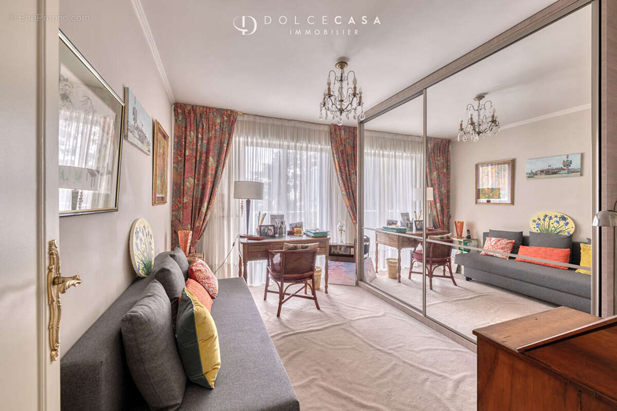 Appartement à SAINT-MAUR-DES-FOSSES