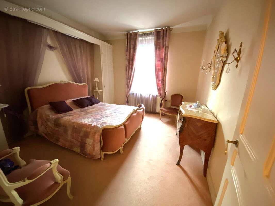 Photo 9 - Maison à JASSANS-RIOTTIER