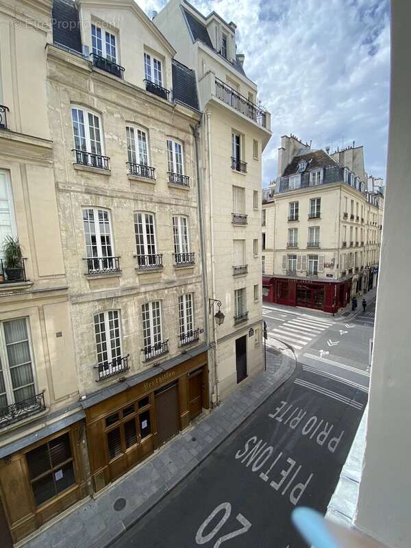 Appartement à PARIS-4E