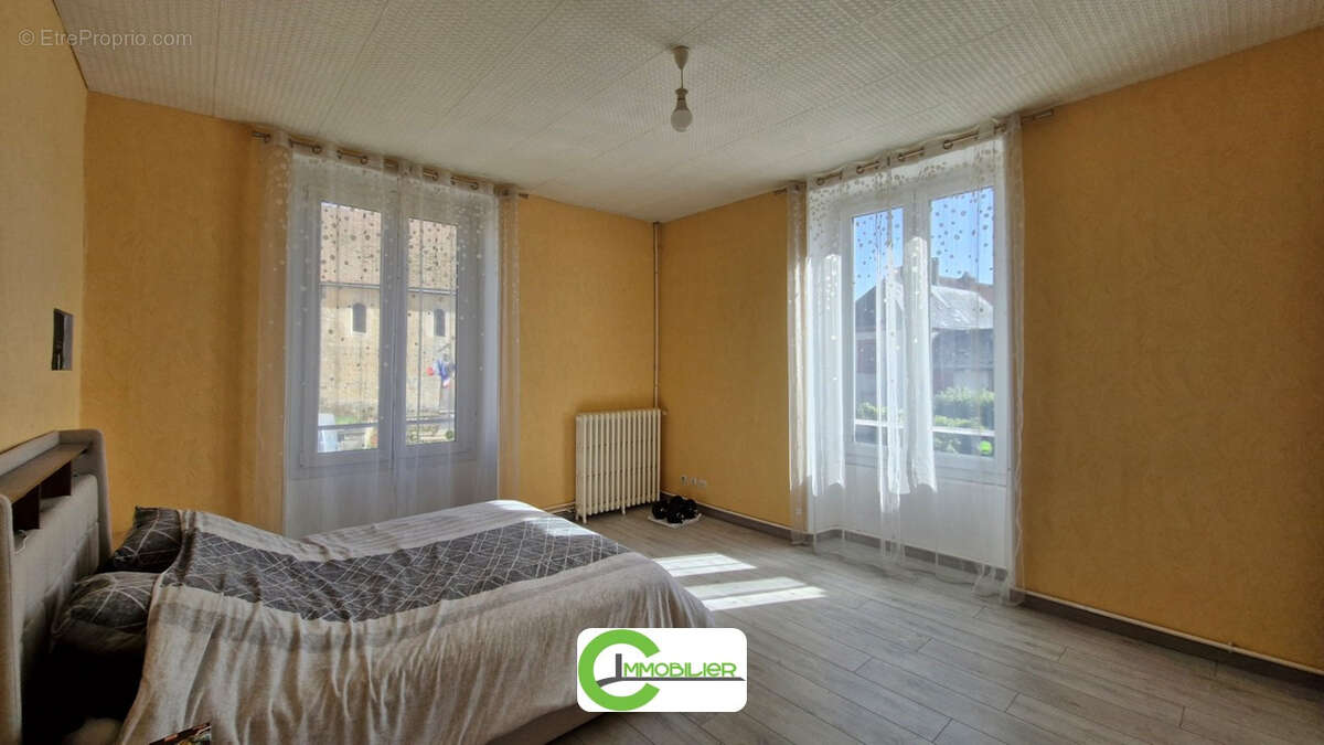 Maison de village a courgenard - photo 12
