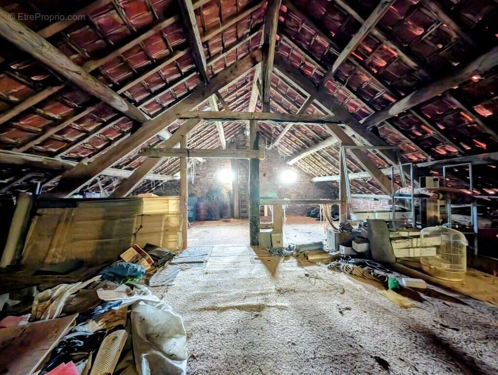 Maison à PIERRE-DE-BRESSE