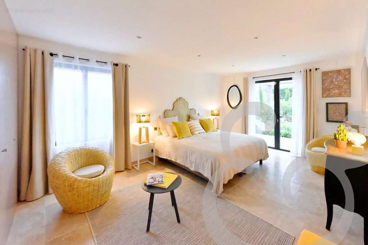 Maison à EYGALIERES