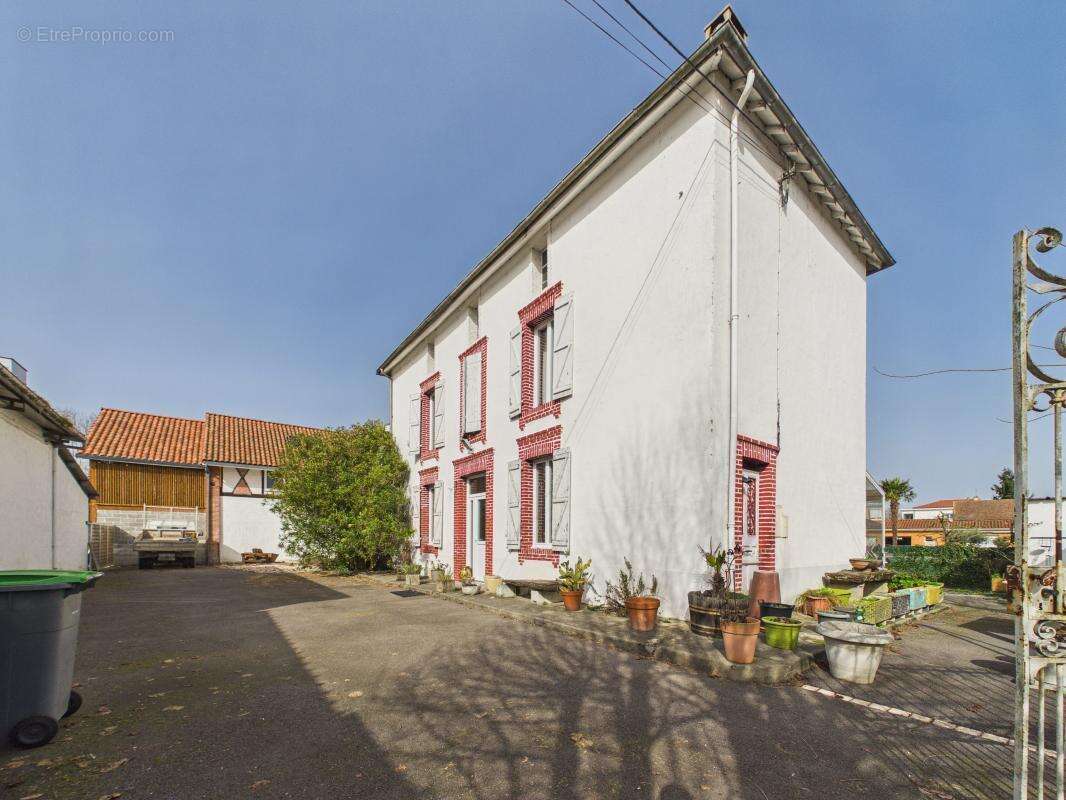 Maison à RABASTENS-DE-BIGORRE