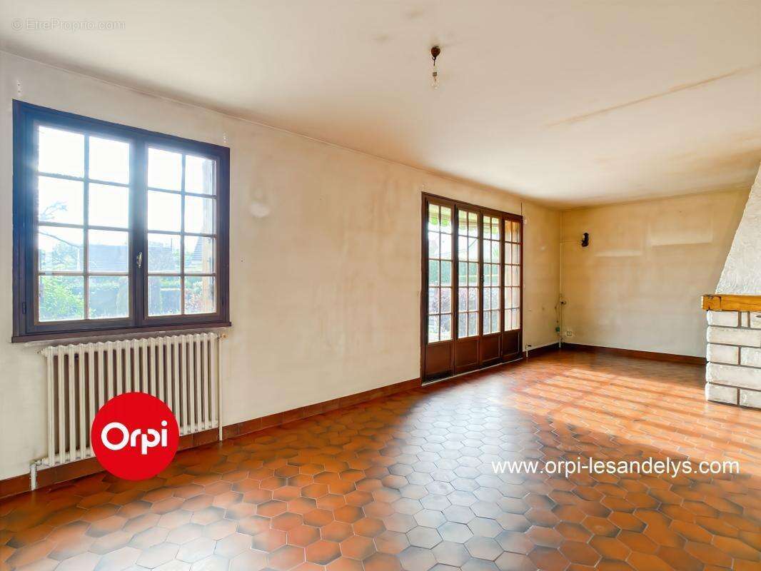 Maison à FLEURY-SUR-ANDELLE