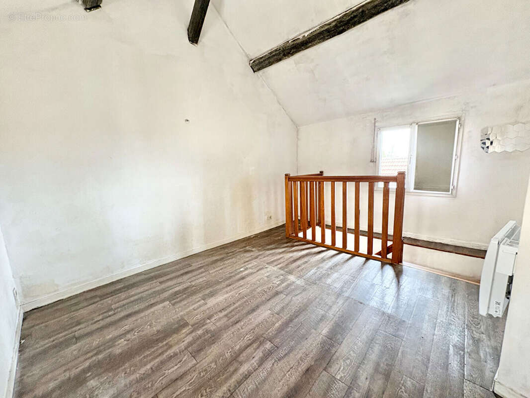 Appartement à CORBEIL-ESSONNES