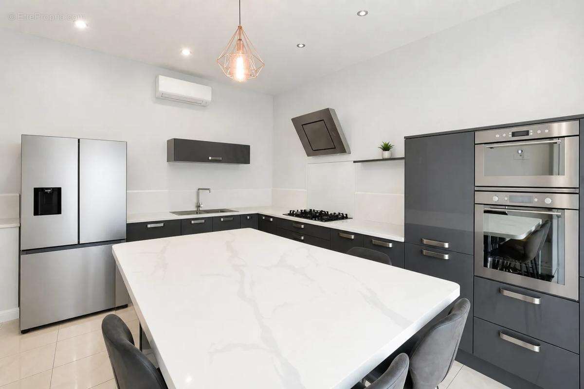 Maison contemporaine avec piscine à Saint-Gilles - photo 8