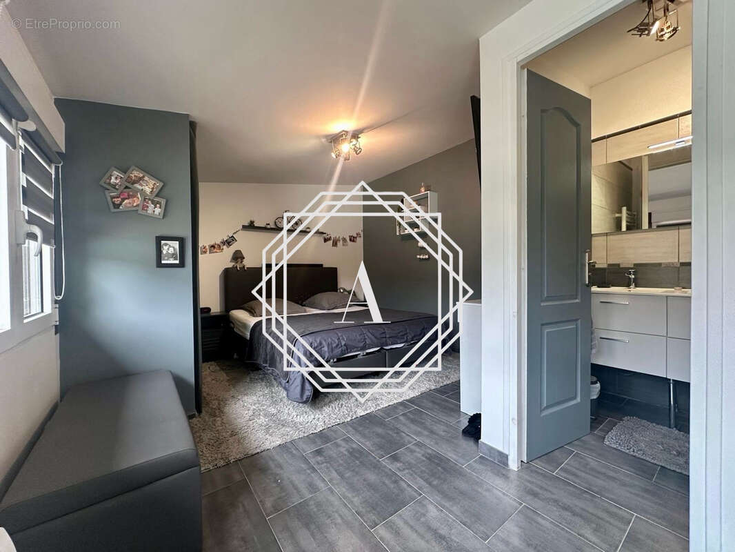 Maison à GRISY-LES-PLATRES