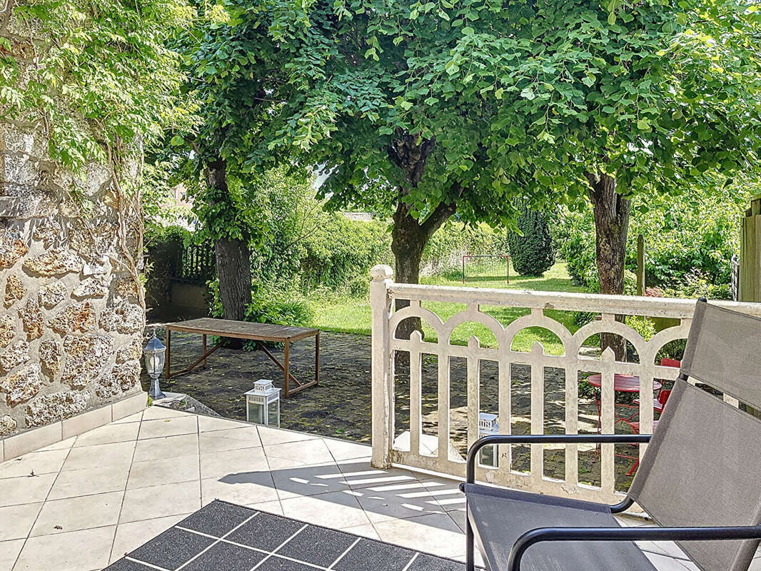 Maison à NEAUPHLE-LE-CHATEAU