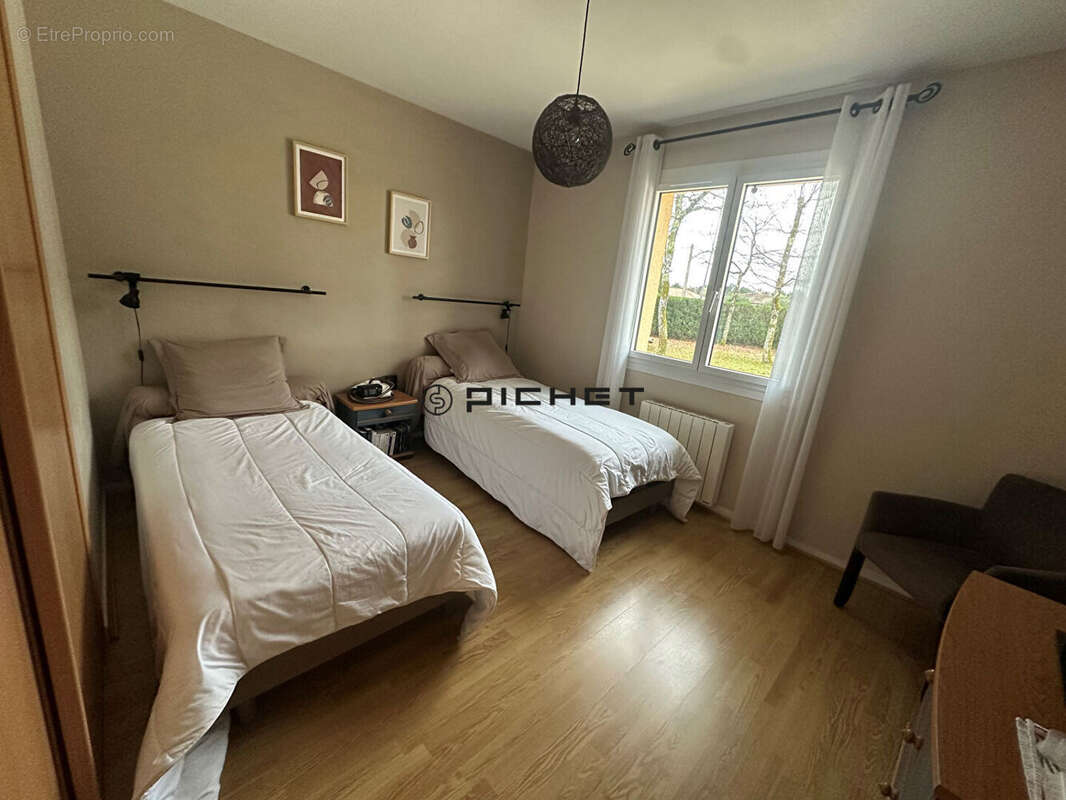 Maison à LE PIAN-MEDOC