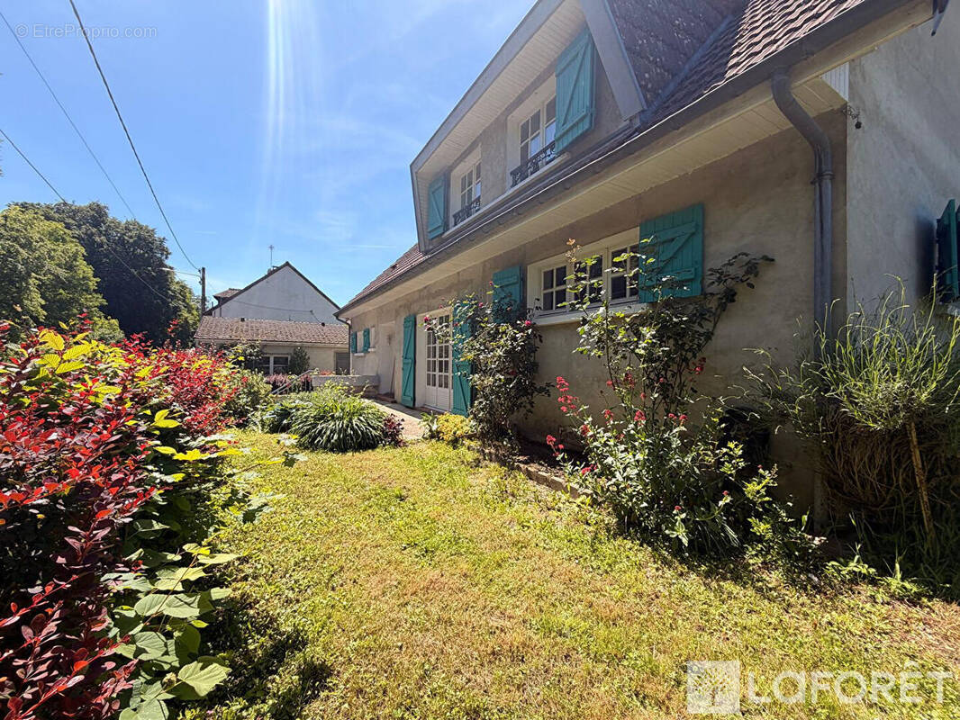 Maison à SAINT-MARTIN-D'ABLOIS