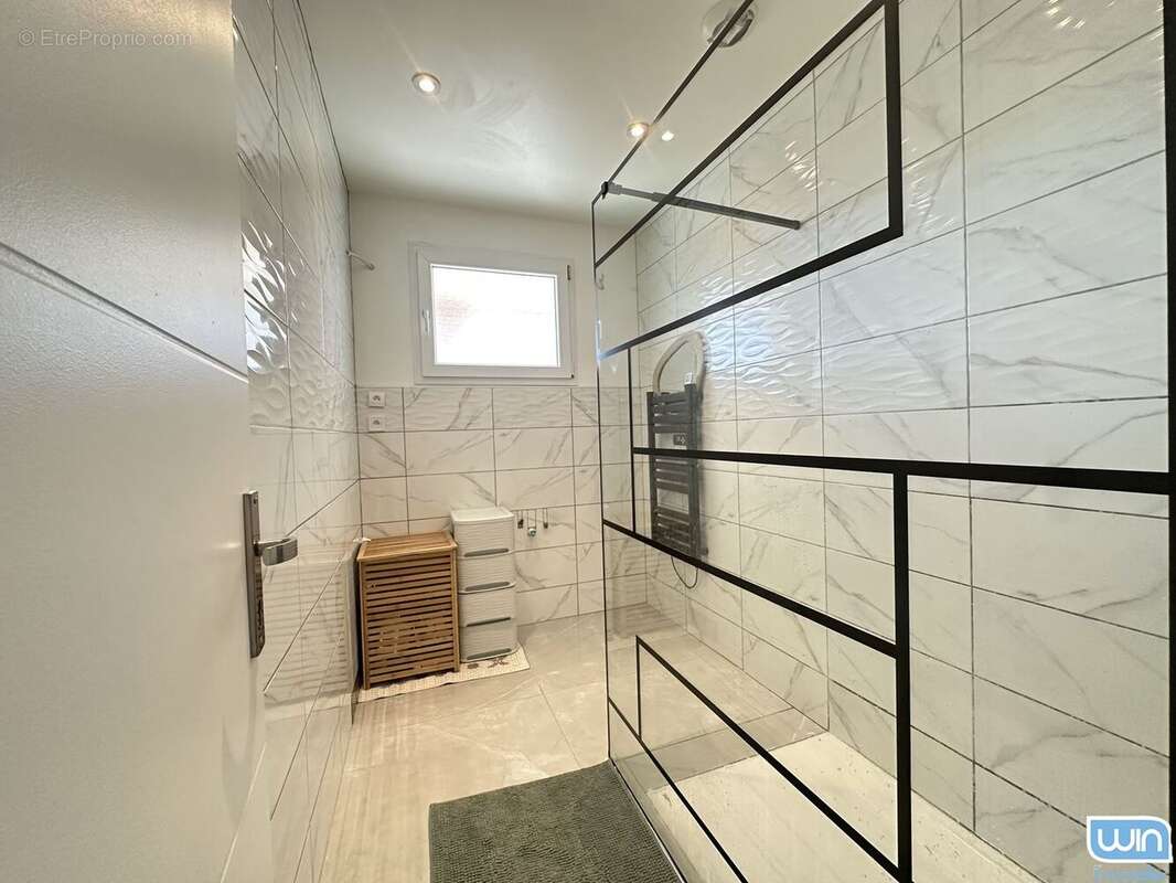 Maison à SAINT-JUST-DE-CLAIX