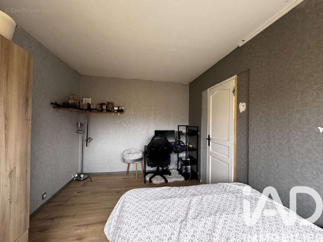 Photo 6 - Appartement à SAVIGNY-LE-TEMPLE