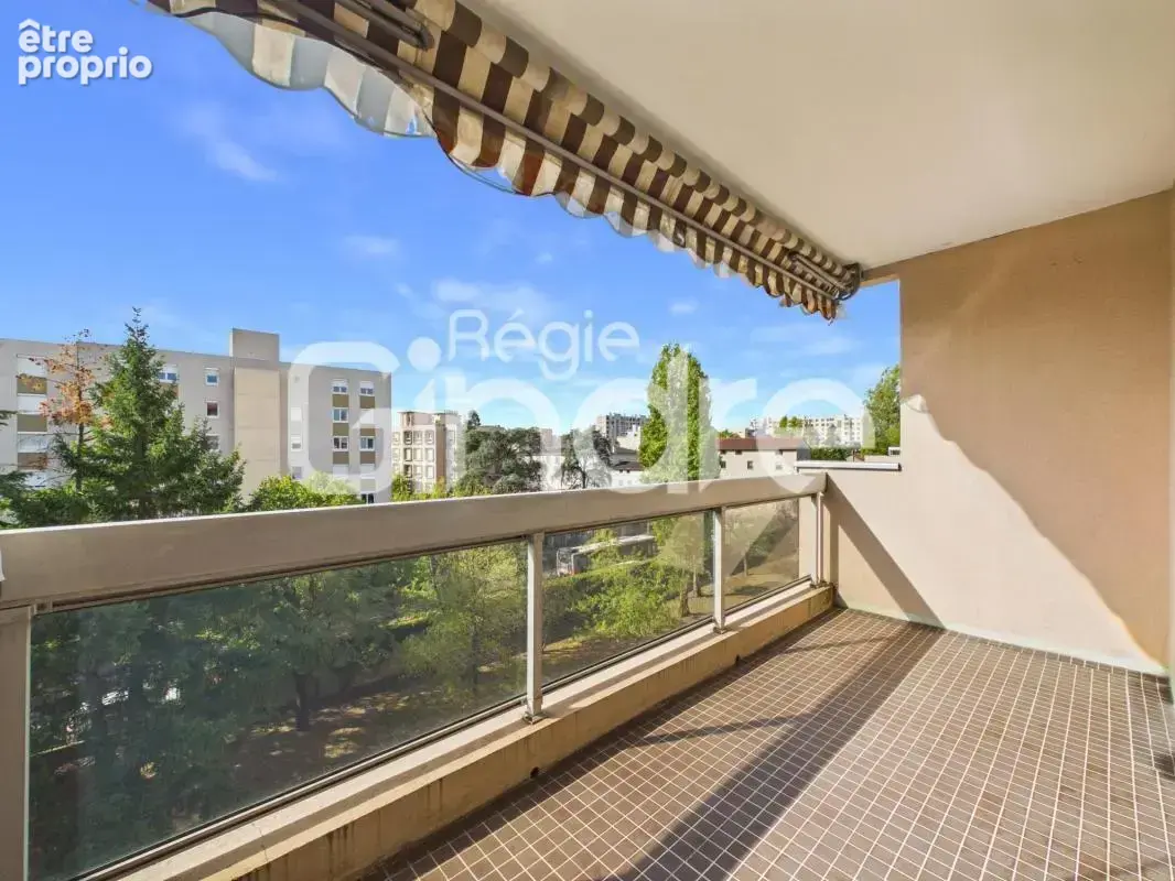 Vente - Appartement - 2 pièces + cuisine - 51 m² - 250 000 € - - photo 8