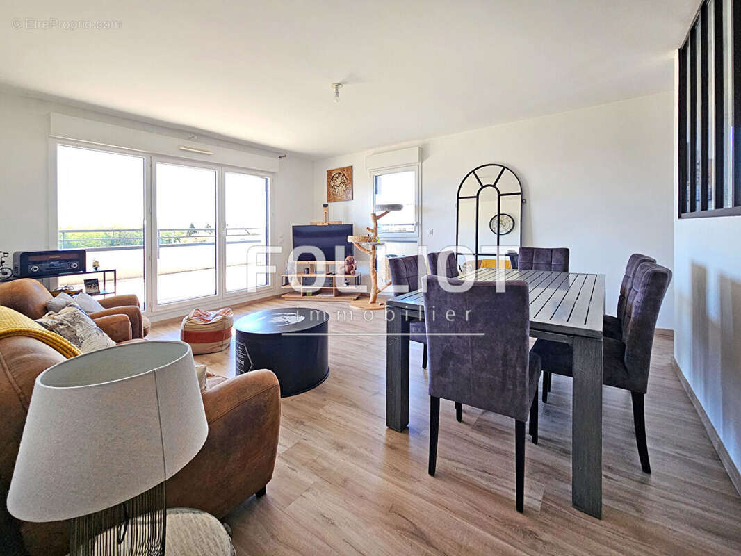 Appartement à MONDEVILLE