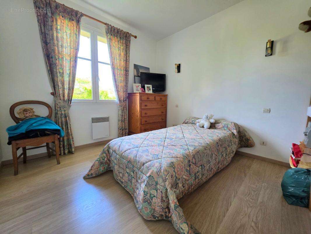 Maison à CASTETS-EN-DORTHE