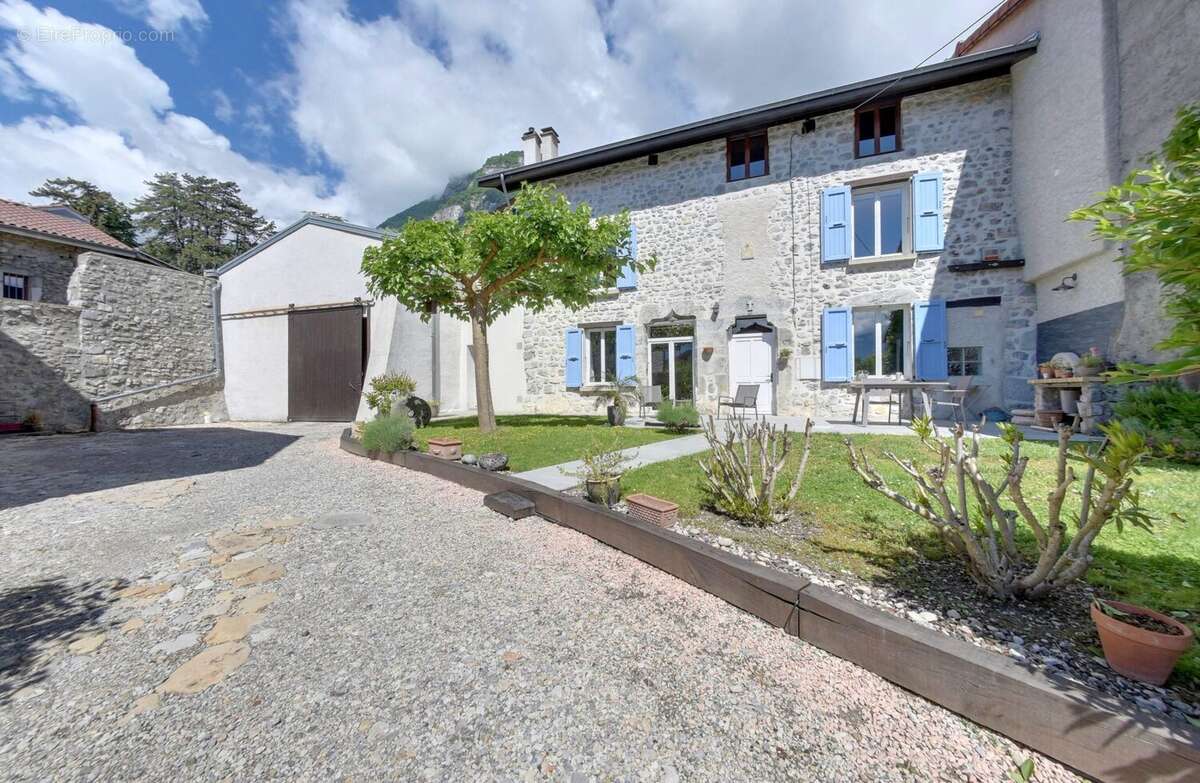 Maison à BERNIN