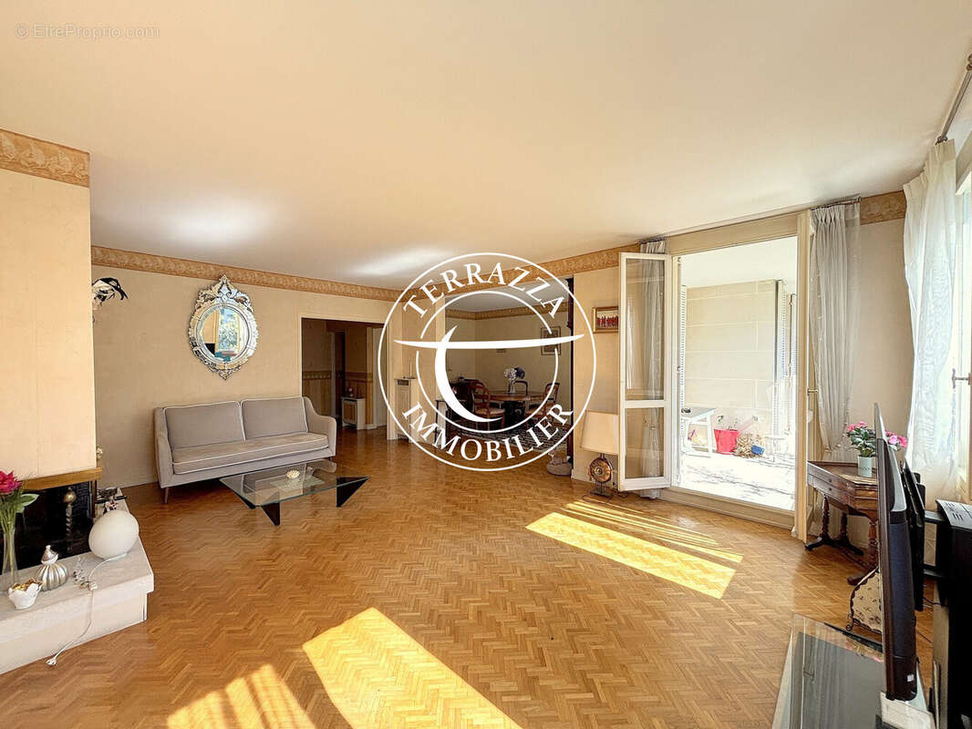 Appartement à LOUVECIENNES