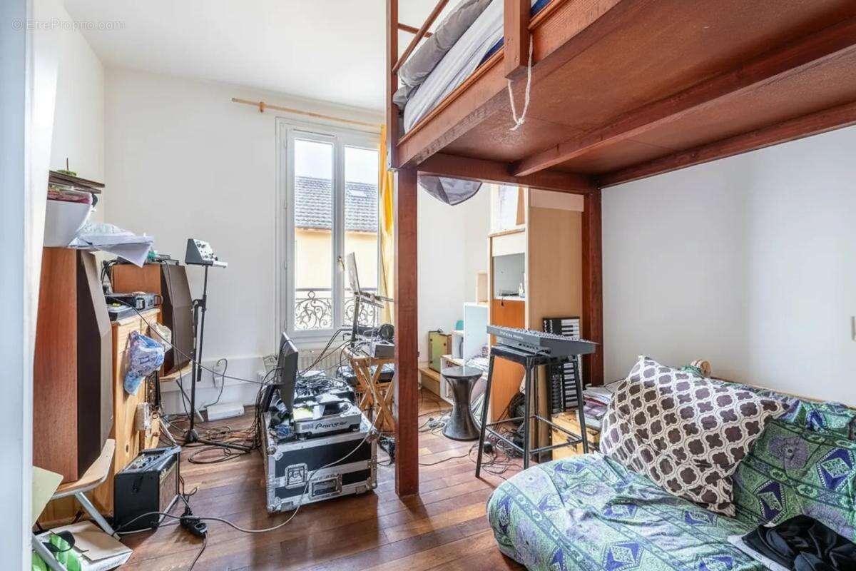 Appartement à AUBERVILLIERS