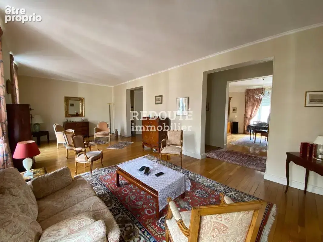 Appartement T6 de caractère – Hyper-centre – Charme de l’ancien - photo 7