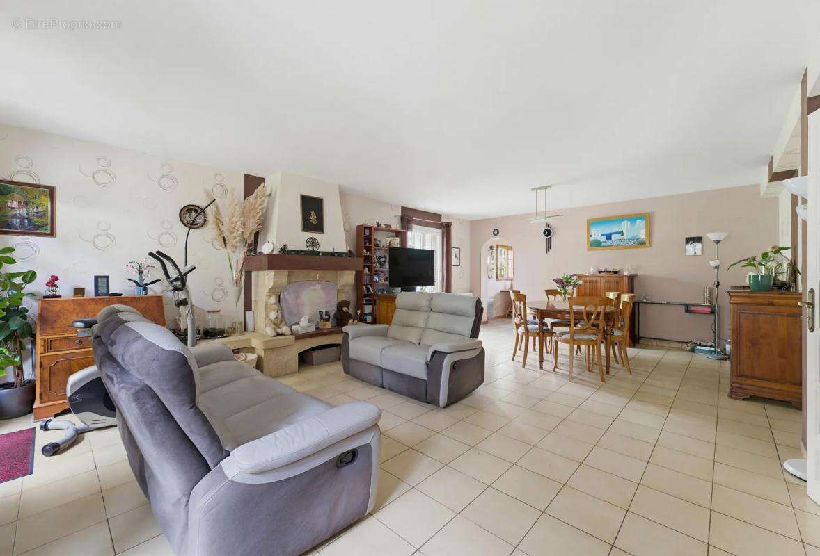 Maison à SADIRAC