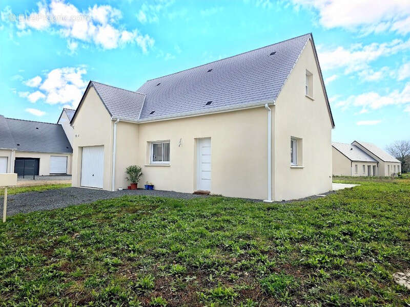 Maison à AZAY-SUR-CHER