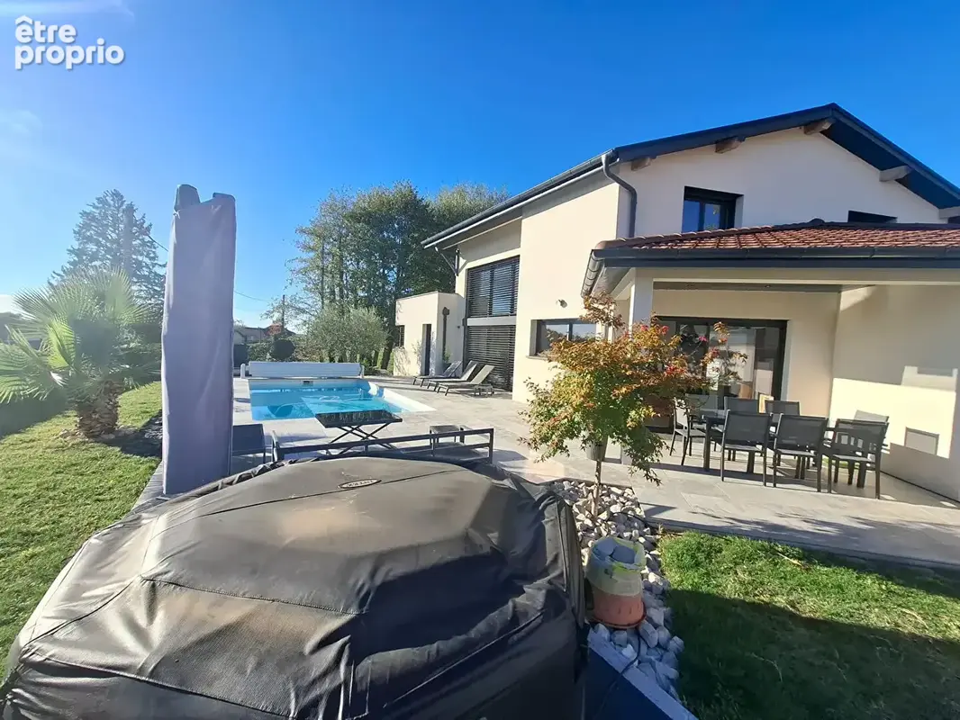 Maison à VIRIAT