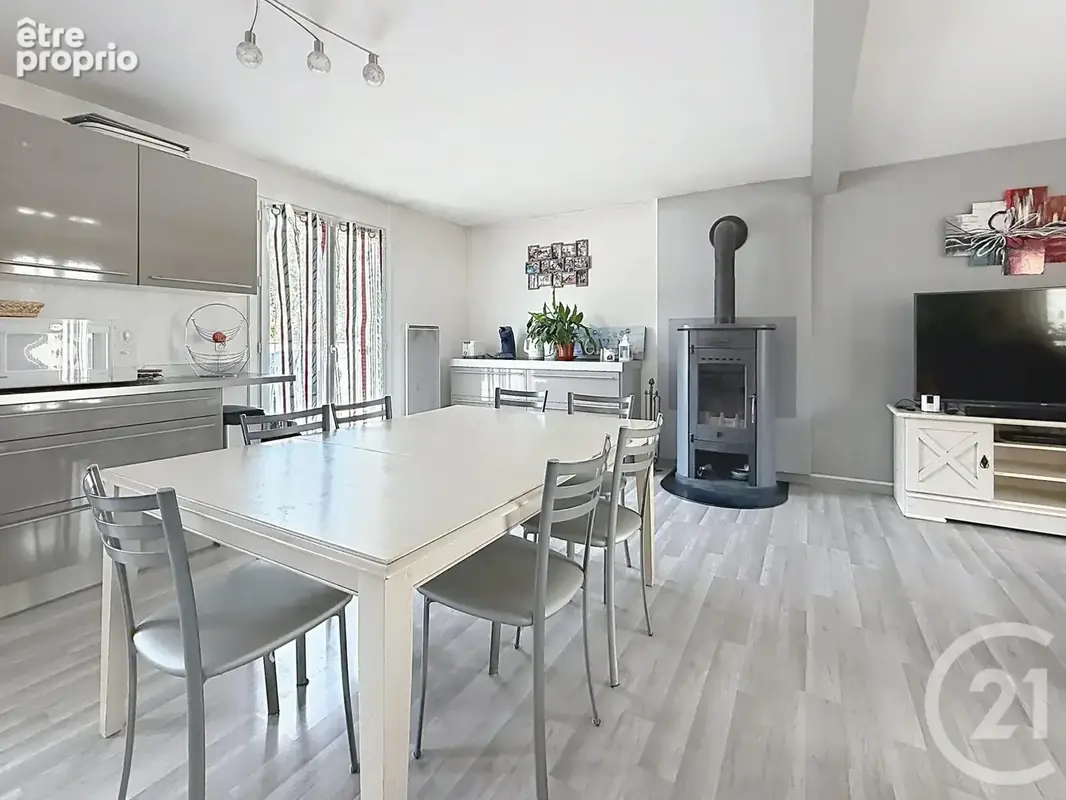 Maison 6 pièces 116 m² à vendre à Chartres (28000) - photo 4