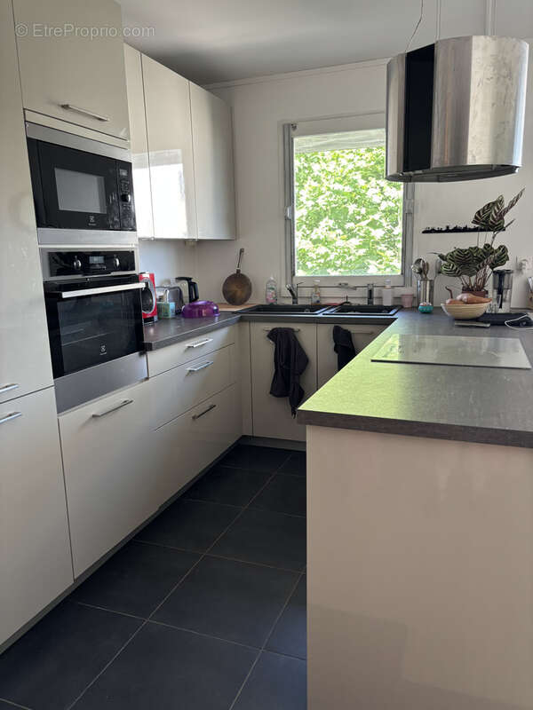 Appartement à PARIS-20E