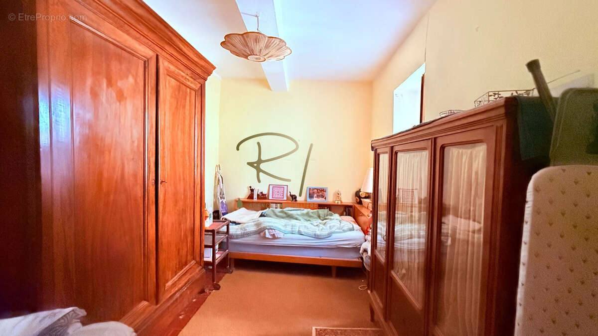 Maison à LABASTIDE-DE-VIRAC