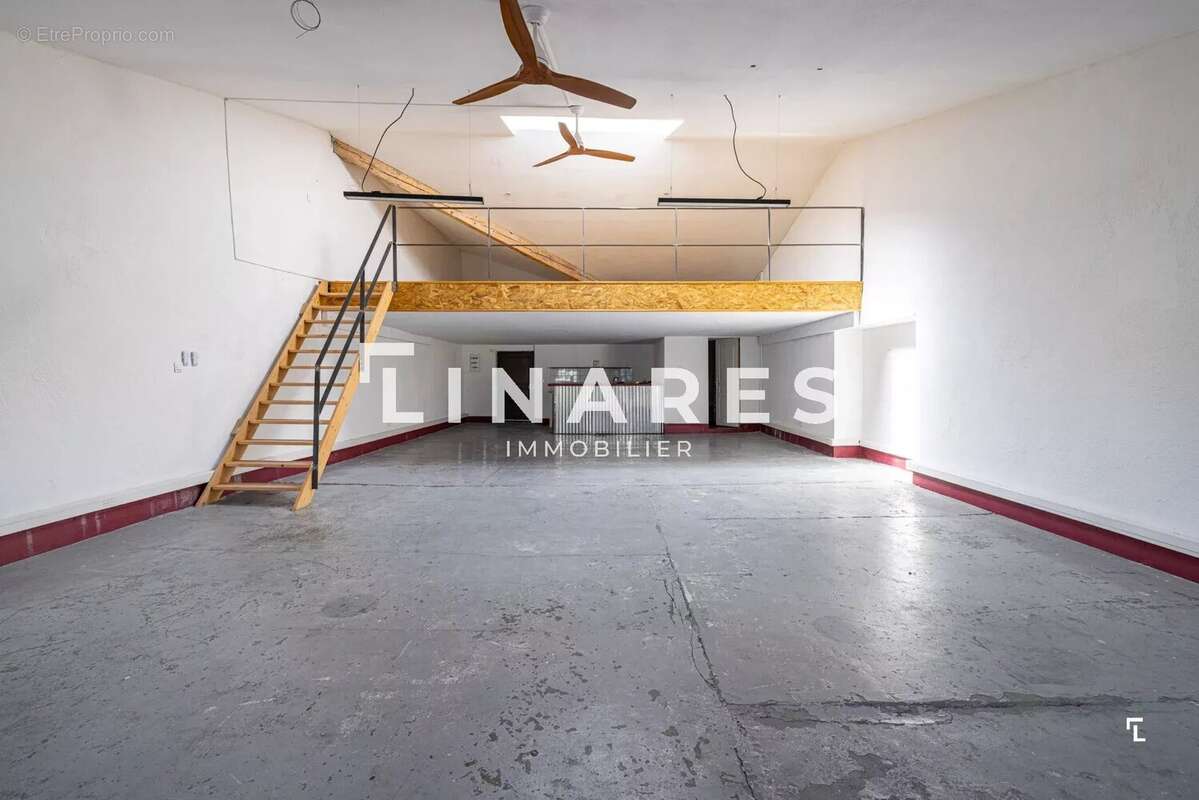 Appartement à MARSEILLE-2E