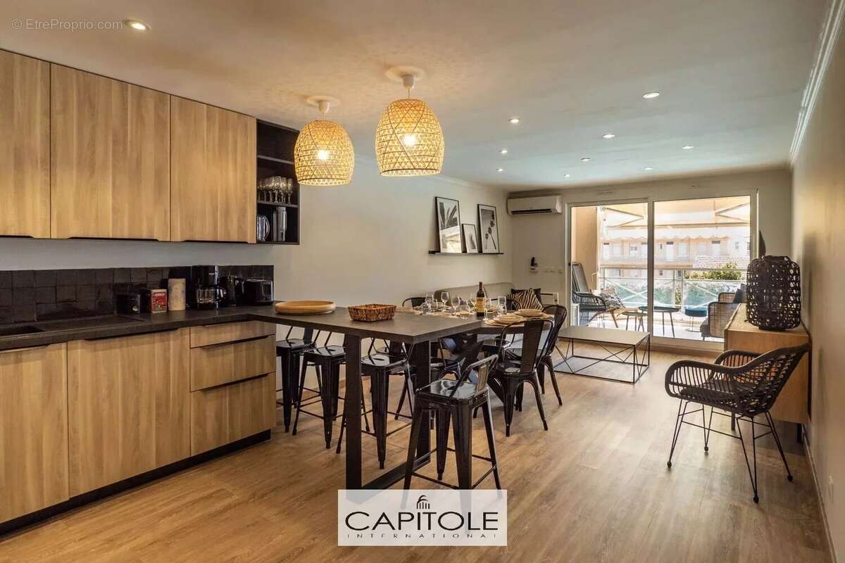 Appartement à VALLAURIS