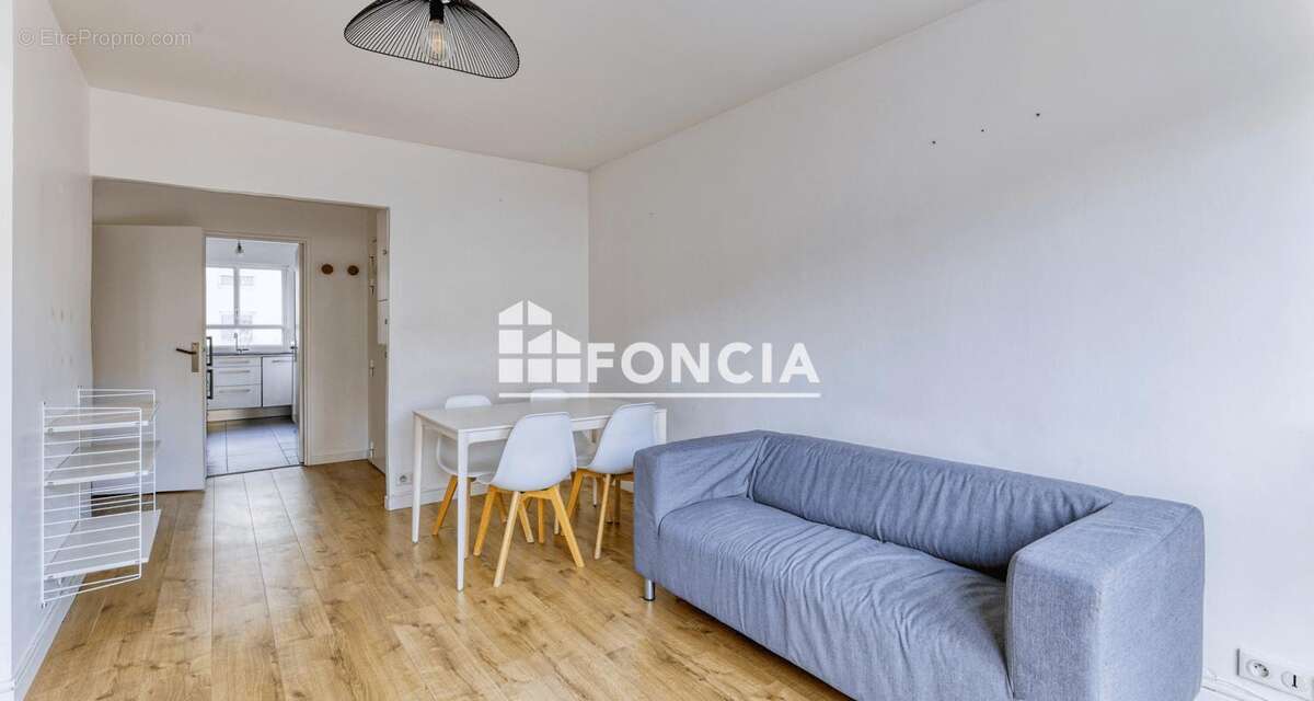 Appartement à ISSY-LES-MOULINEAUX