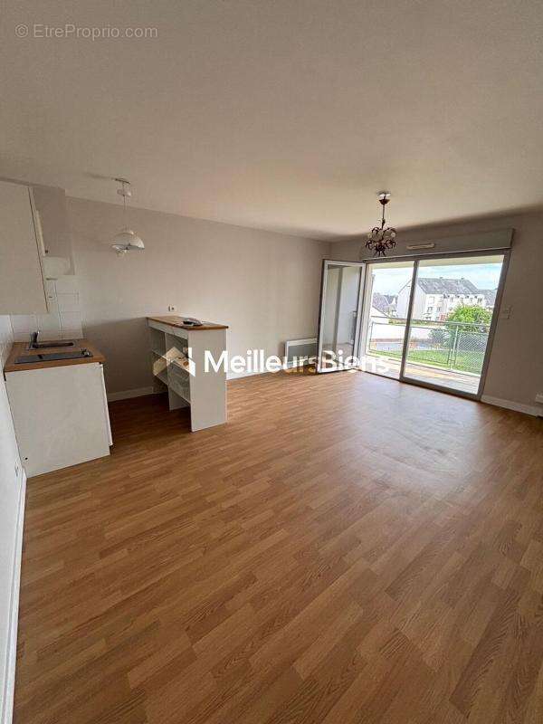 Appartement à LOUVERNE