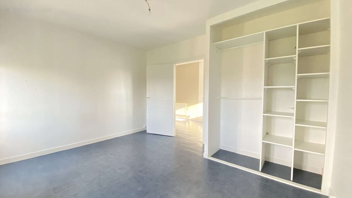 Maison à CHENAC-SAINT-SEURIN-D&#039;UZET