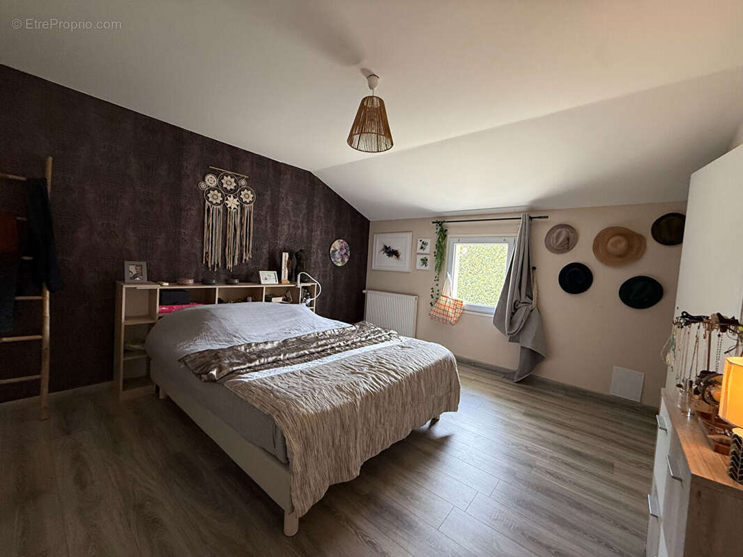 Maison à SAINT-MARTIN-DE-LAYE