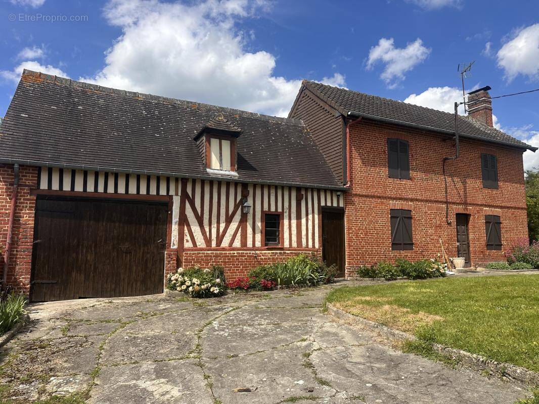 Maison à SAINT-MARTIN-AUX-CHARTRAINS