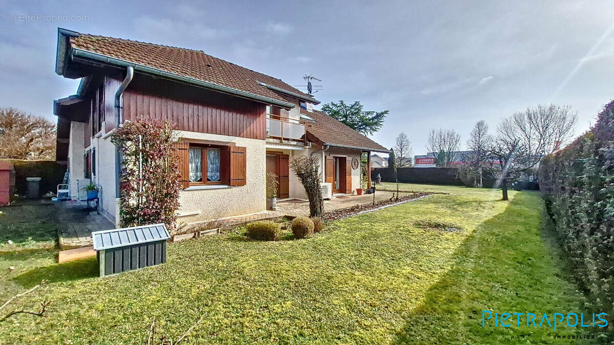 Maison à ORNEX
